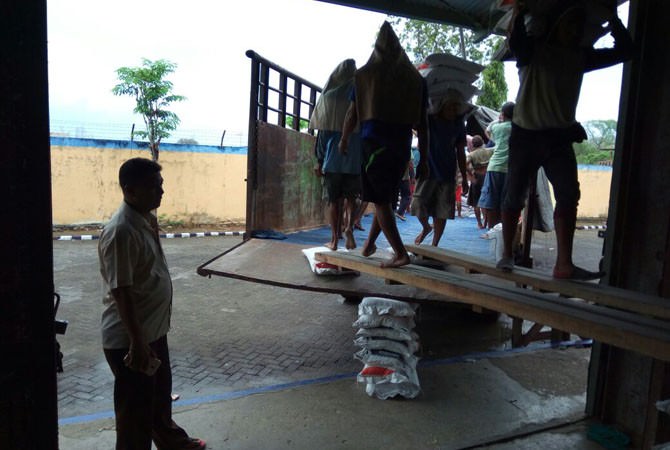 Tidak Segera Ditebus, 8 Ribu Ton Rastra Terancam Hangus
