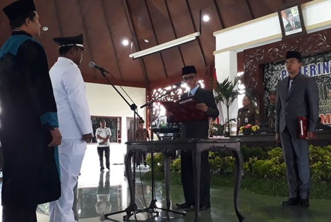 Wabup Lantik Kades Branta Tinggi