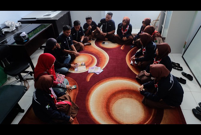 Journalist MAN Bangkalan Garap Mading, Majalah, dan Audio Visual