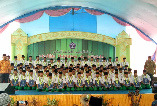 Ponpes Al-Hikam Cetak Anak Didik Berkarakter Aswaja