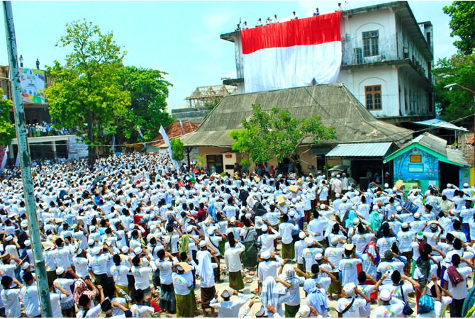Santri dan Barokah Kiai