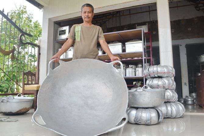 Inilah bentuk Wajan Raksasa Paling Tebal Se-Indonesia