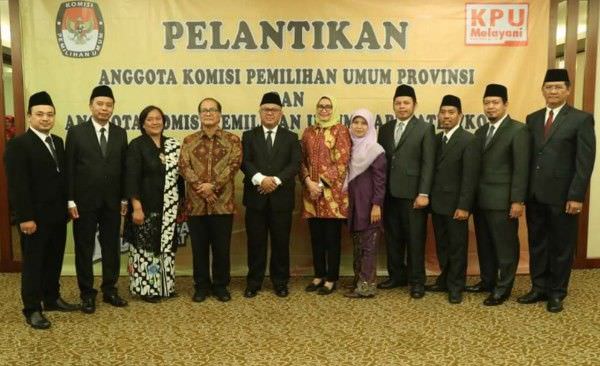 Naik Grad, Warga Sampang Dilantik jadi Komisioner KPU Jatim