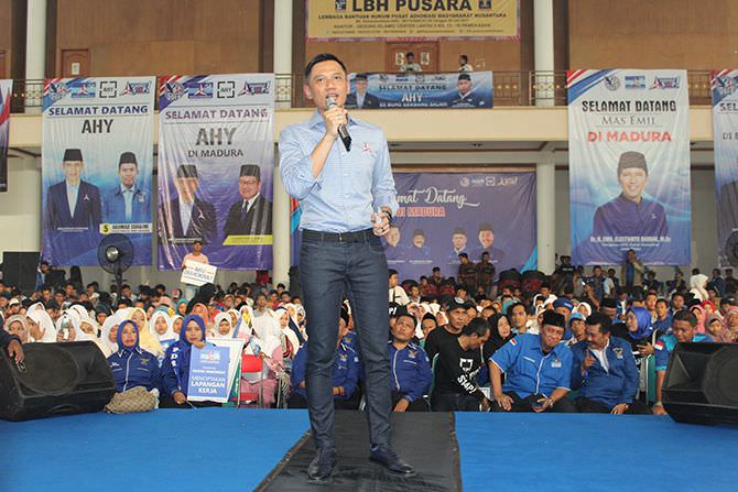 ”AHY-AHY” Bergemuruh di Kampanye Nasional Partai Demokrat