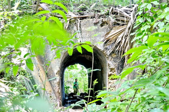 Menelusuri Jejak Lintasan Kereta Api di Kecamatan Pragaan