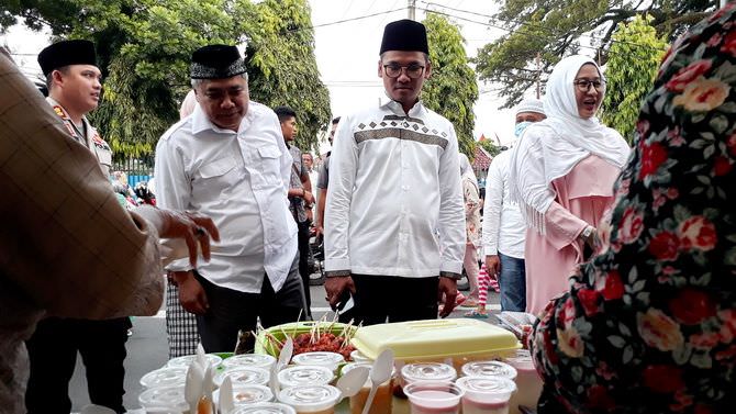 Bazar Takjil Sedia Menu Buka Puasa
