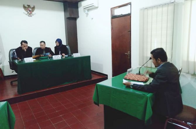 Permohonan LSM Bongkar Prematur