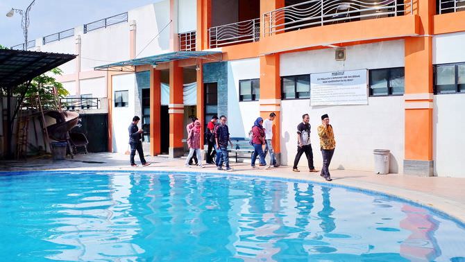 Kritik Pengelolaan Kolam Renang