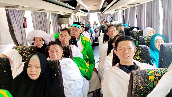 Jamaah KBIH Nurul Hikmah Kunjungi Jabal Rahmah