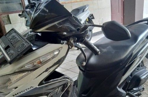 Mobil kontra Motor Tabrakan, Pembonceng Dievakuasi ke Rumah Sakit