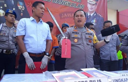 Ngaku Sakit Hati, Begini Kronologis Pembacokan 2 Pemotor di Bangkalan