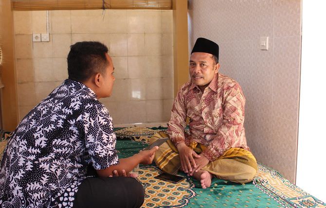 Ahmadi Romli, 22 Tahun Membuka Kursus Bahasa Asing