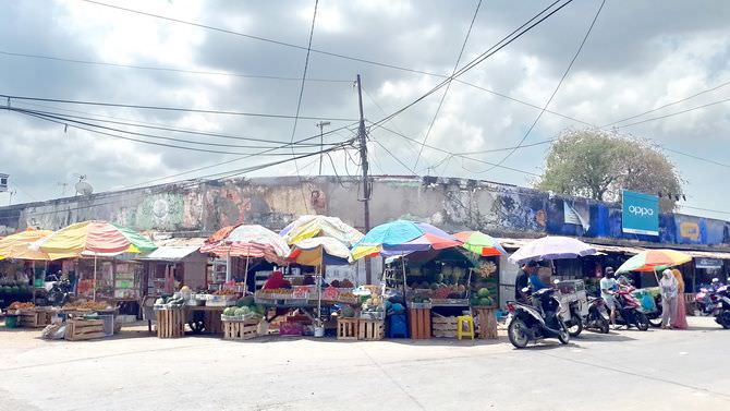 Pasar Karang Penang Digerojok Rp 4 M