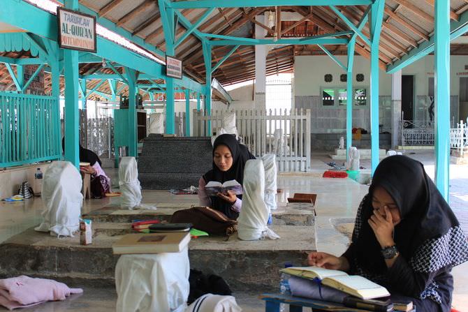 Asta Batu Ampar Tak Pernah Sepi dari Pangkhatam Alquran