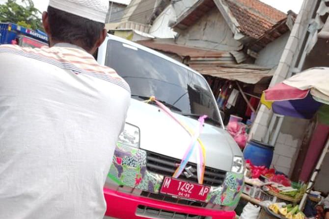Mobil Sehat Antar Pengantin