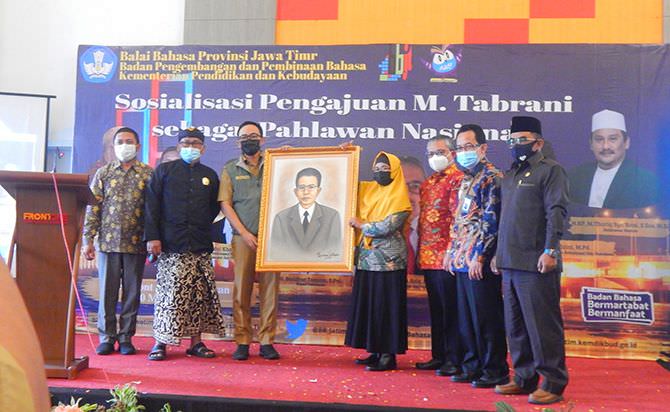 m-tabrani-sosok-pemberani-umur-22-letakkan-dasar-bahasa-indonesia
