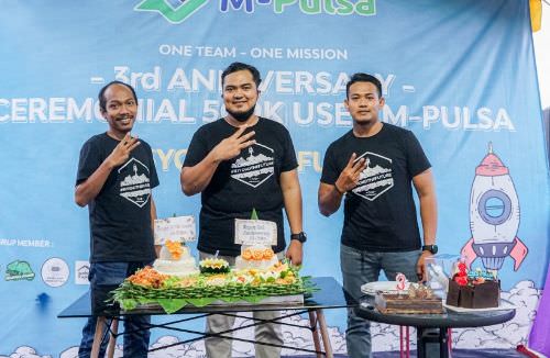 m-pulsa-start-up-asal-madura-kalahkan-start-up-besar-di-jakarta