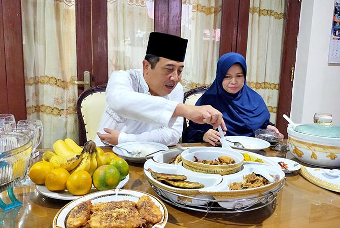 menu-buka-puasa-kesukaan-sekkab-sampang-yuliadi-setiyawan