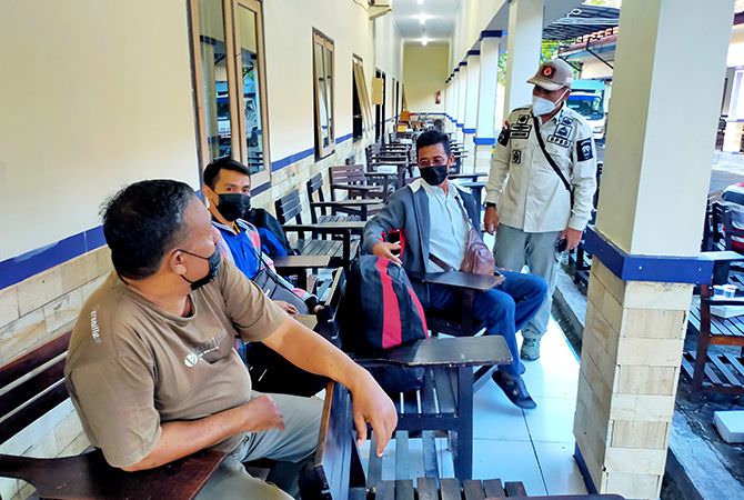 puluhan-ribu-pmi-asal-jatim-dipulangkan
