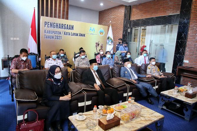 kabupaten-sampang-sandang-predikat-kla