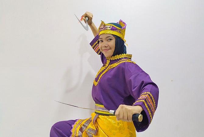 vina-istyanah-atlet-silat-asal-kota-bahari