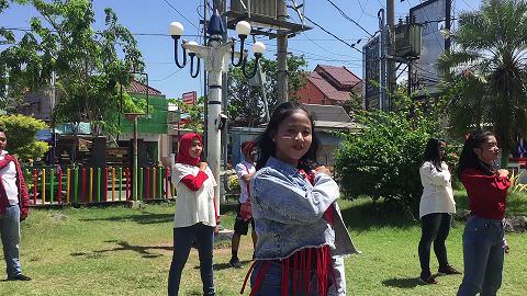kombinasikan-tari-tradisional-dan-modern-pada-hut-ke-76-ri