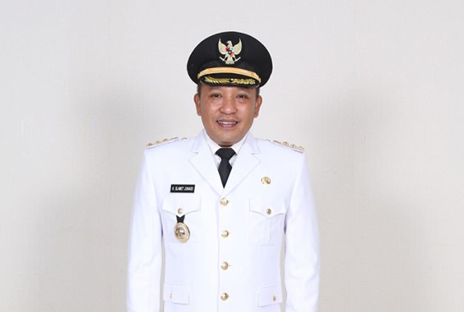 bupati-haji-idi-apresiasi-pergelaran-madura-awards-di-kota-bahari