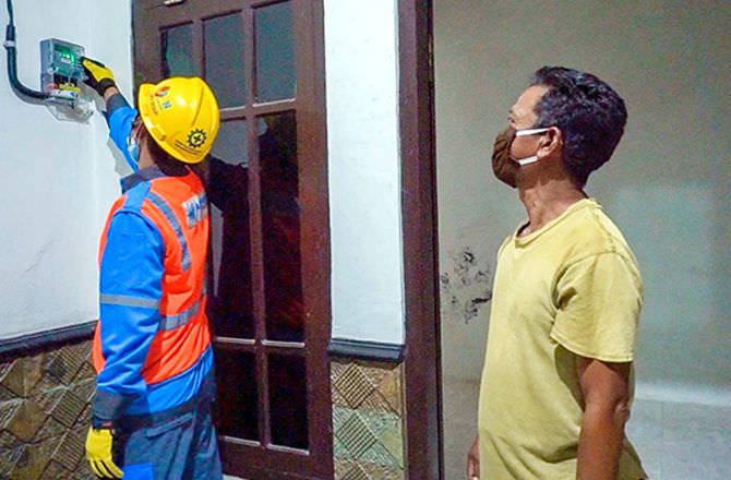 pln-intensifkan-elektrifikasi-pulau-kangean