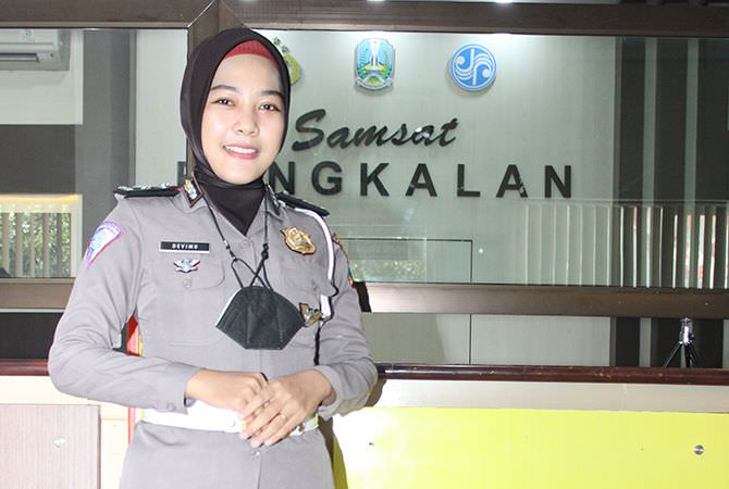 putri-anggota-tni-yang-pilih-jadi-polwan