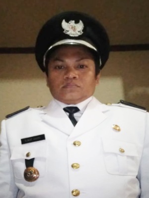 Kepala Desa Duwek Buter Mat Sahri