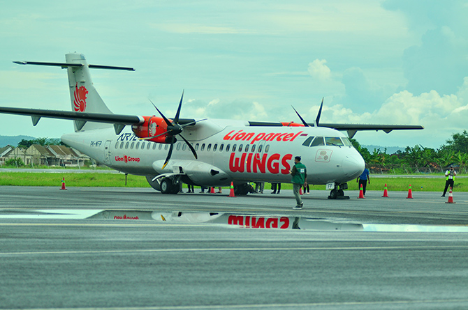 JALUR UDARA: Maskapai Wings Air dan Citilink siap melayani transportasi udara dari Bandara Trunojoyo Sumenep. (DAFIR FALAH/RadarMadura.id)