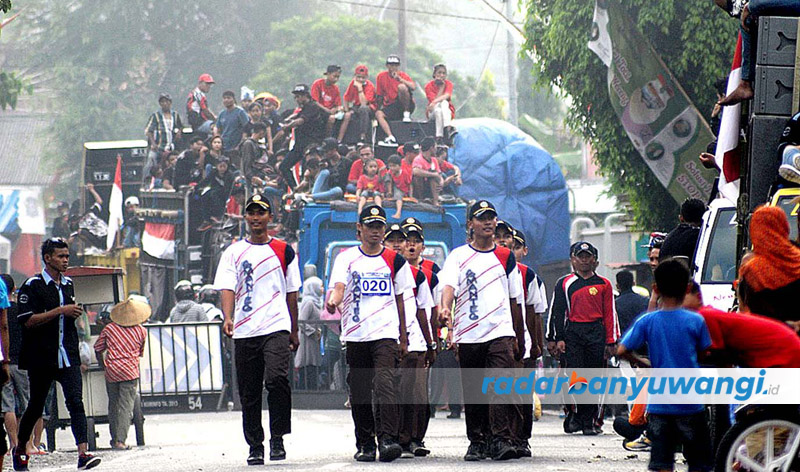 RUTE LUAR KOTA: Suasana lomba gerak tradisional Agustusan beregu 45 km yang dihelat sebelum pandemi pada tahun 2019 silam.
