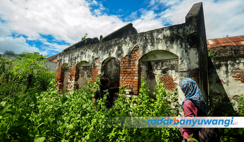 CAGAR BUDAYA: Salah satu sudut bangunan kompleks Inggrisan di Banyuwangi yang butuh sentuhan revitalisasi.