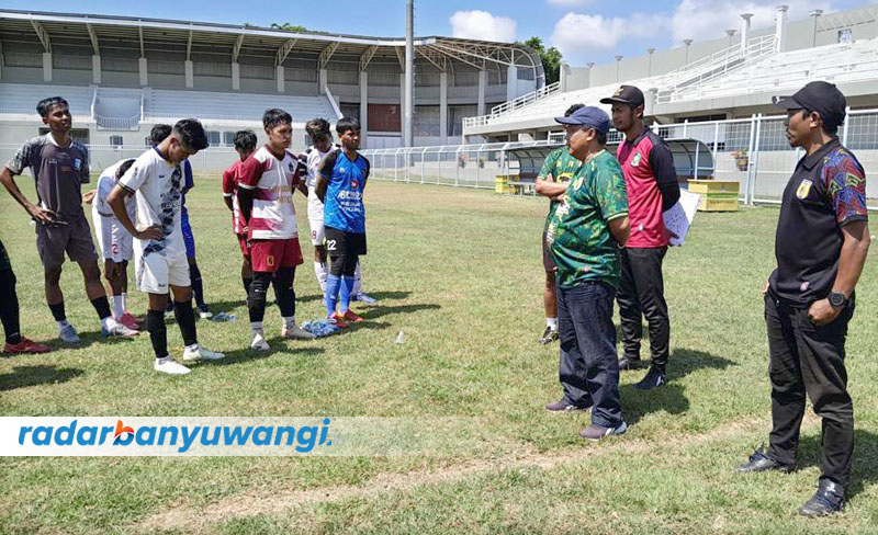 SONGSONG LIGA 3: Tim Banyuwangi Putra melakukan seleksi pemain terakhir di Stadion Diponegoro Senin (2/10) lalu.