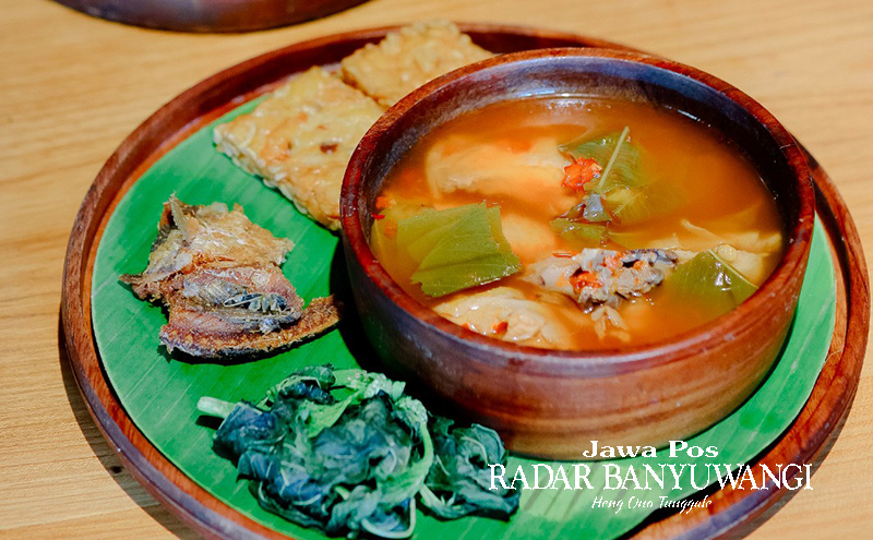 Ayam kesrut makanan khas Banyuwangi