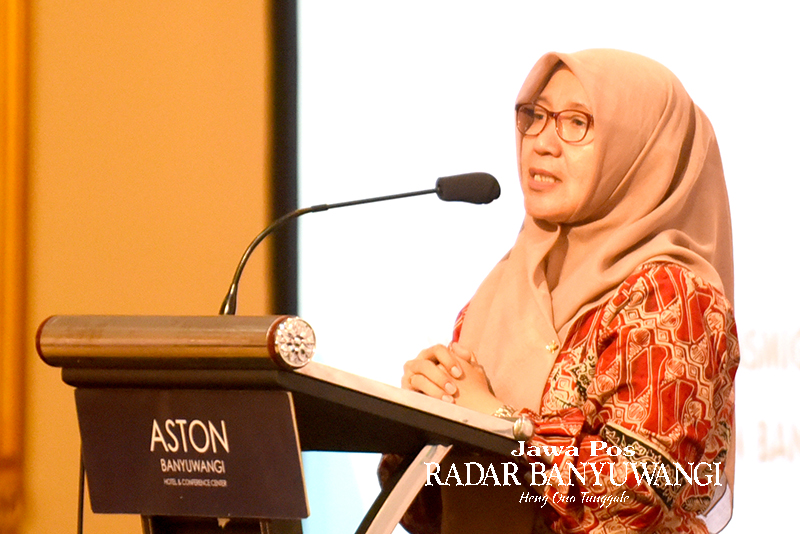 Sulistyowati, Plt Kepala Disnakertransperin Banyuwangi.