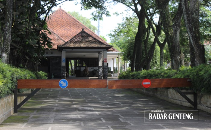 SEPI: Suasana di Hotel Minal Jinggo sehari setelah meninggalnya dua wisatawan asal Gresik karena tenggelam di kolam renang Senin (25/12).