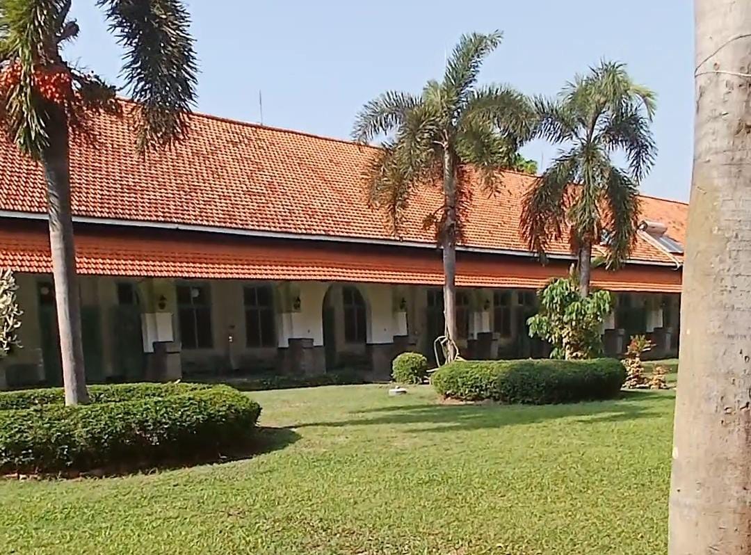Salah satu sudut Rumah Sakit Darmo Surabaya yang dibangun dari bekas benteng Pasukan Brijen Mallaby.