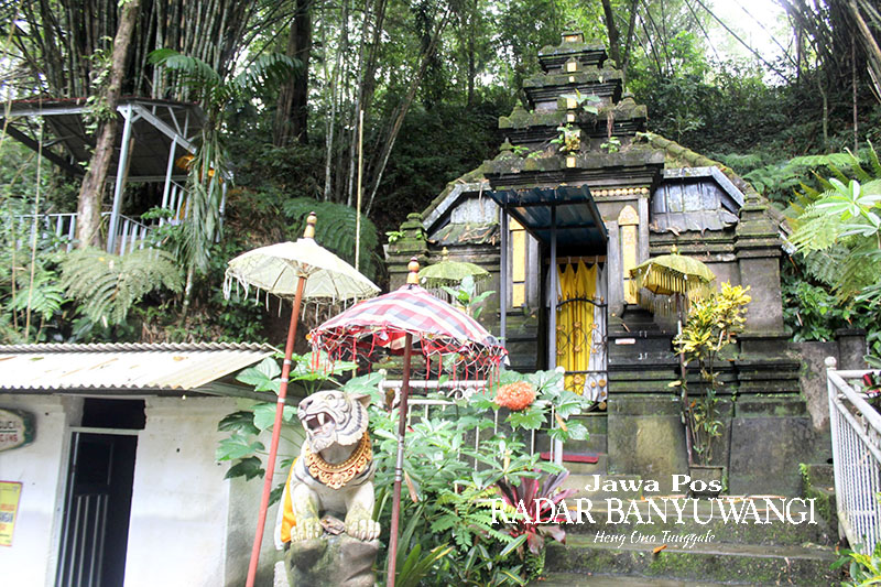 SEJUK: Kompleks petilasan Prabu Tawang Alun di Rowo Bayu, Desa Bayu, Kecamatan Songgon, Banyuwangi.
