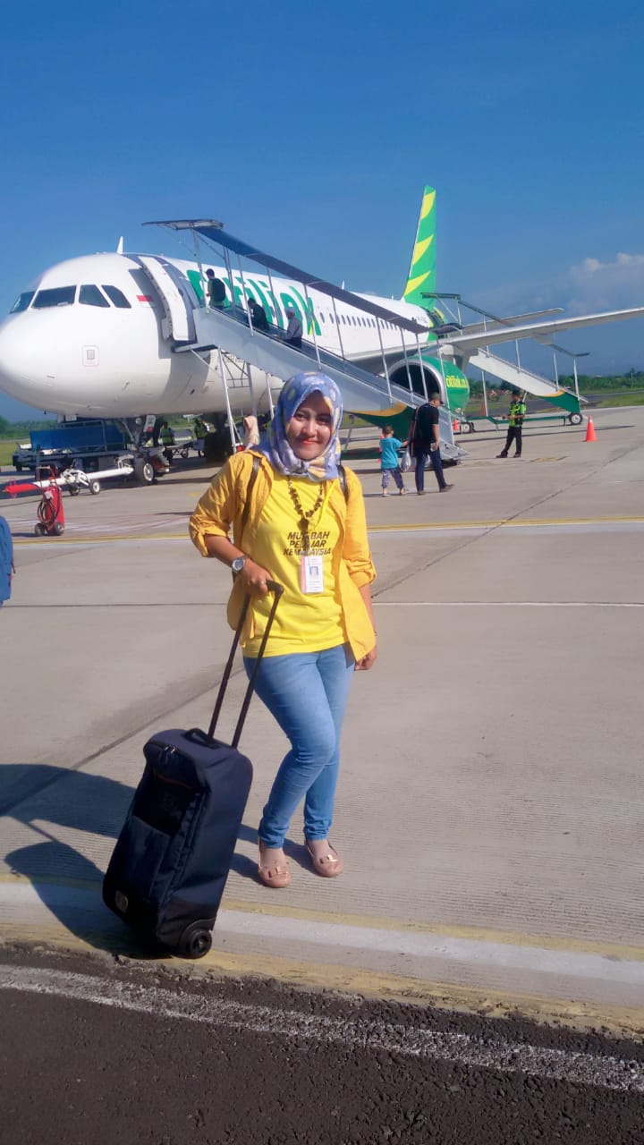 PROGRAM MUHIBAH: Ninik Istimuryani pernah terbang ke Malaysia langsung dari Bandara Internasional Banyuwangi tahun 2019 silam.