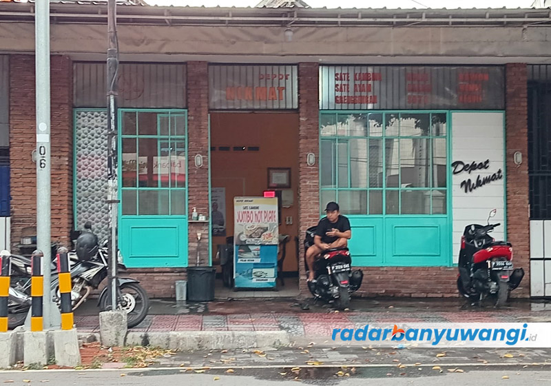 Depot Sate Nikmat memiliki bangunan yang legendaris.