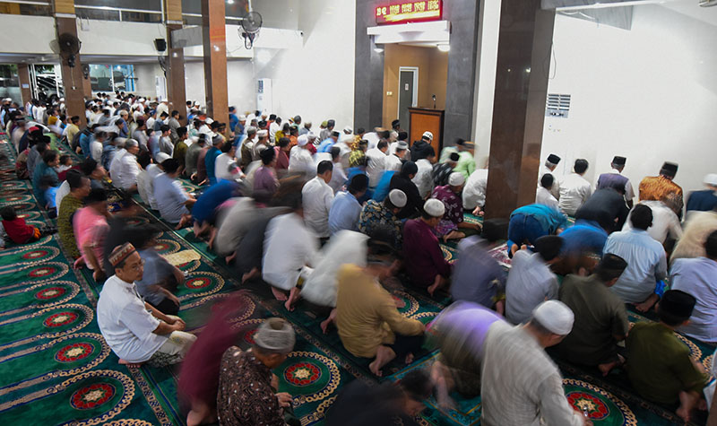 242 Masjid Muhammadiyah di Banyuwangi Gelar Salat Tarawih Serentak, Jemaah Membeludak