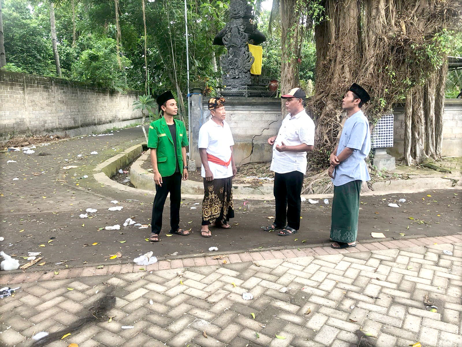 SEPI: Kampung umat Hindu di Dusun Sumberejo, Desa Jambewangi, Kecamatan Sempu yang warganya melaksanakan Nyepi tampak sunyi Senin (11/3).
