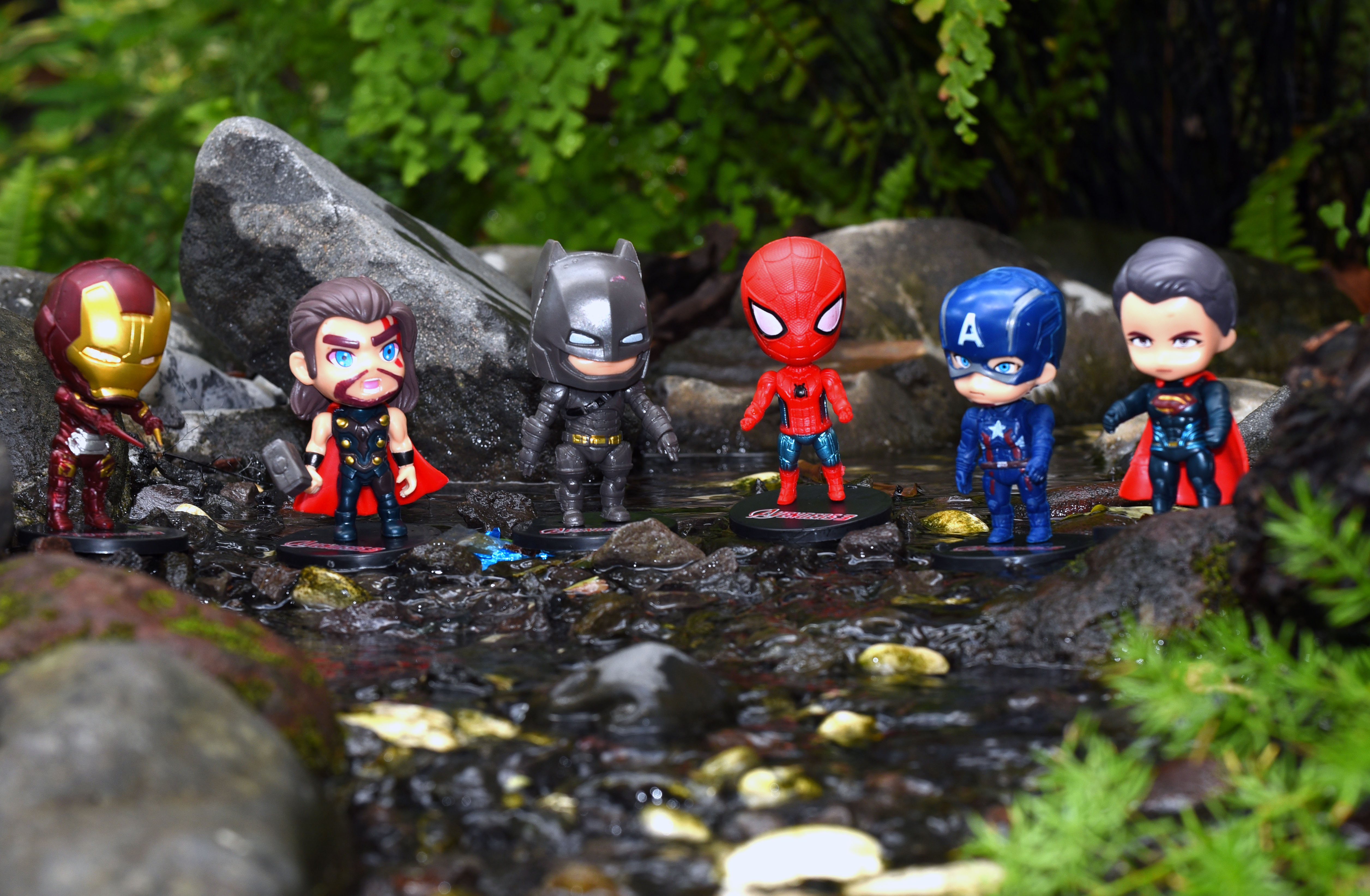 PATUNG MUNGIL: Beberapa action figure yangbiasa dijadikan mainan anak-anak. Tak jarang, sebagian orang dewasa ada yang menjadi kolektor action figure sebagai barang memorabilia masa kecilnya.