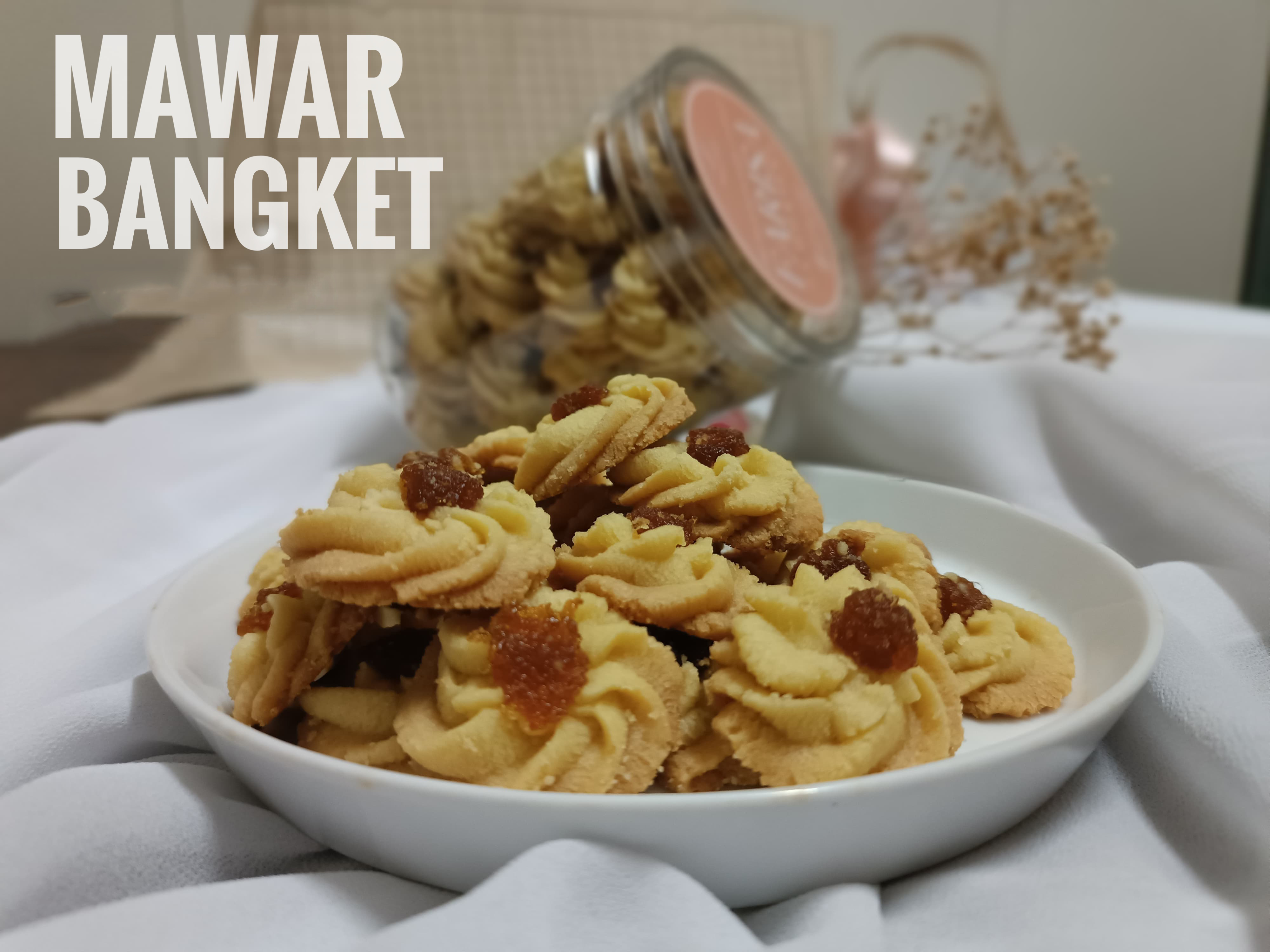 FAVORIT : Kue Mawar Bangket yang menjadi idola ibu-ibu saat menyajikan hidangan lebaran