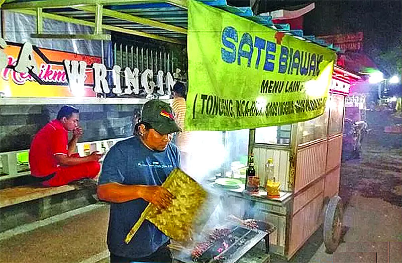 Ilustrasi warung sate biawak di daerah Banyuwangi selatan.