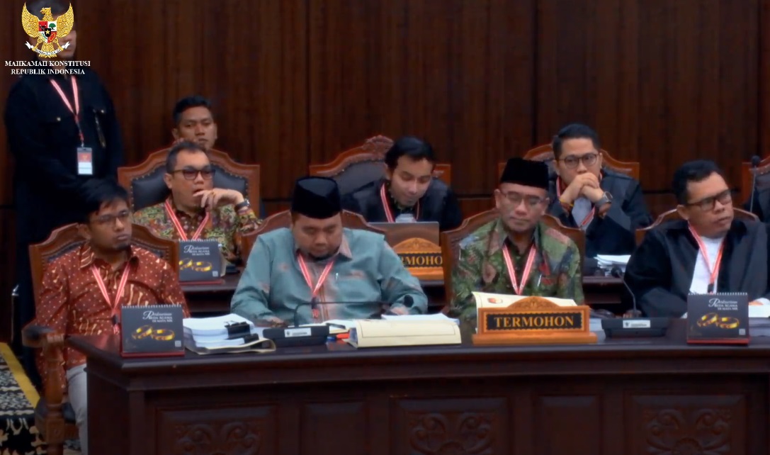 Sidang sengketa piltres diwarnai teguran ketua MK pada Ketua KPU