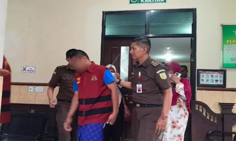 TINGGAL DUA: empat dari dua terdakwa penganiayaan Bintang sudah disidangkan.