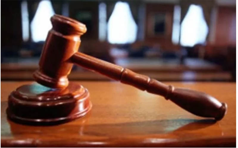 DEMI KEADILAN: Ibunda korban penganiayaan di Ponpes Mojo tempuh jarak jauh untuk bisa hadiri sidang