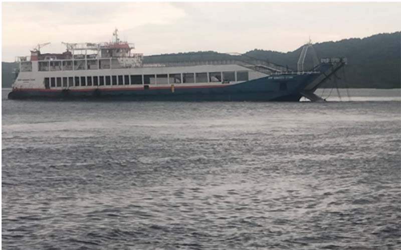 DIAM: KMP Samudera Utama hanyut dan kandas akibat arus kuat dan angin kencang di dekat Pelabuhan Gilimanuk